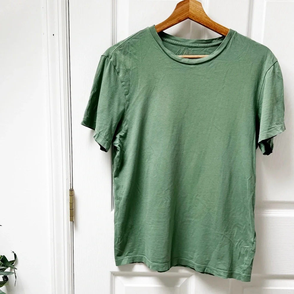 J. Crew Mens Essential Tee Short Sleeve in Green